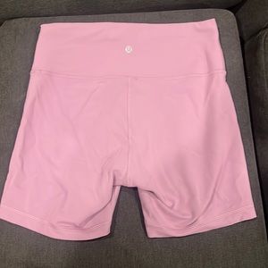 Lululemon Wunder Train Jubilee High-Rise Short 6”